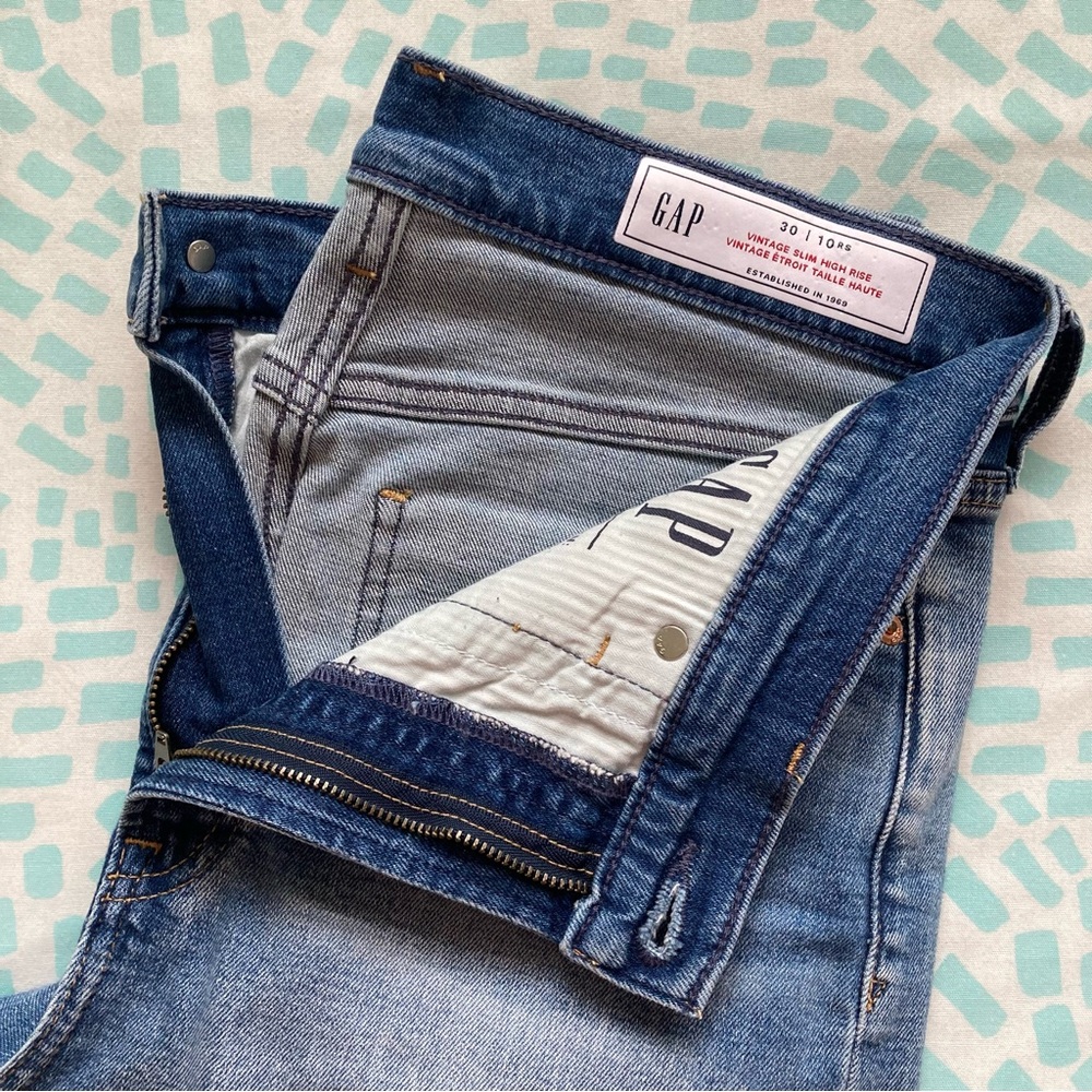Women’s Vintage Slim High Rise Jeans